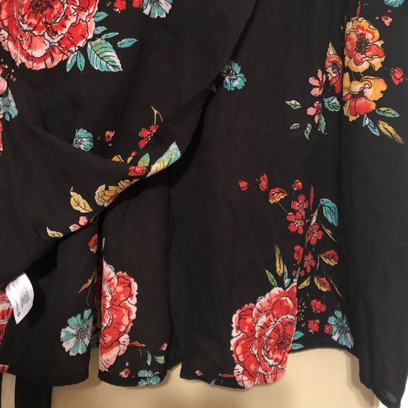 Top - Picture 4 of 4